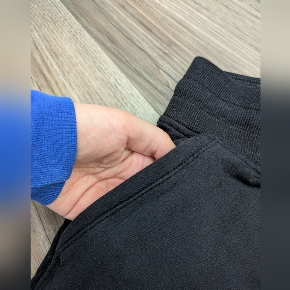 Lululemon Black Jogger Sweatpants CA 35801/ RN 106259/08 - Picture 4 of 9